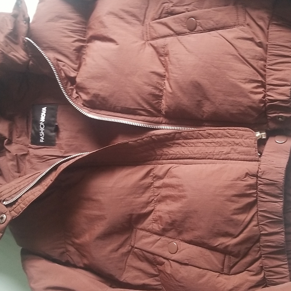 Cropped puffer jacket - Picture 2 of 5